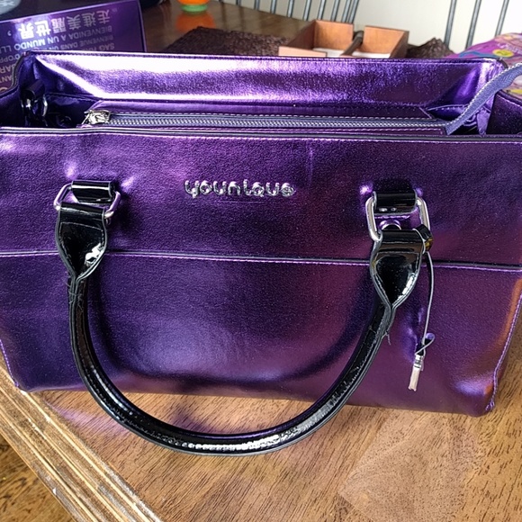 younique makeup presenter bag poshmark